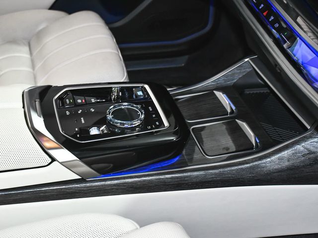 2024 BMW i7 M70 - 23025188 - 68