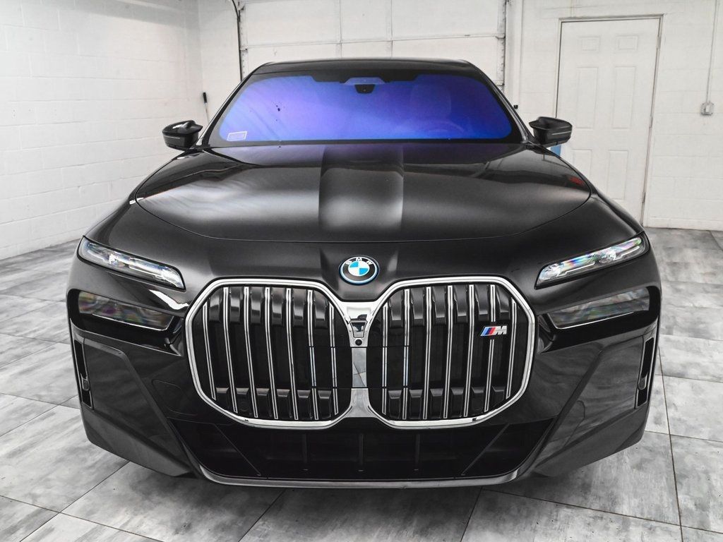 2024 Bmw i7 M70 photo 2