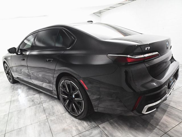 2024 BMW i7 M70 - 22944502 - 3