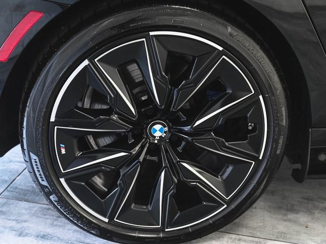 2024 BMW i7 M70 - 22944502 - 6