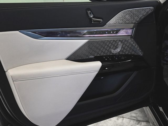2024 BMW i7 M70 - 22944502 - 7