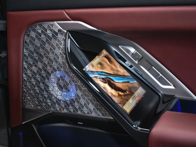 2024 BMW i7 xDrive60 - 22867319 - 24