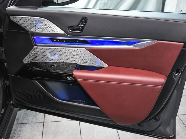 2024 BMW i7 xDrive60 - 22867319 - 29