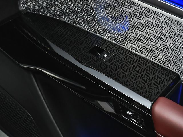 2024 BMW i7 xDrive60 - 22867319 - 32