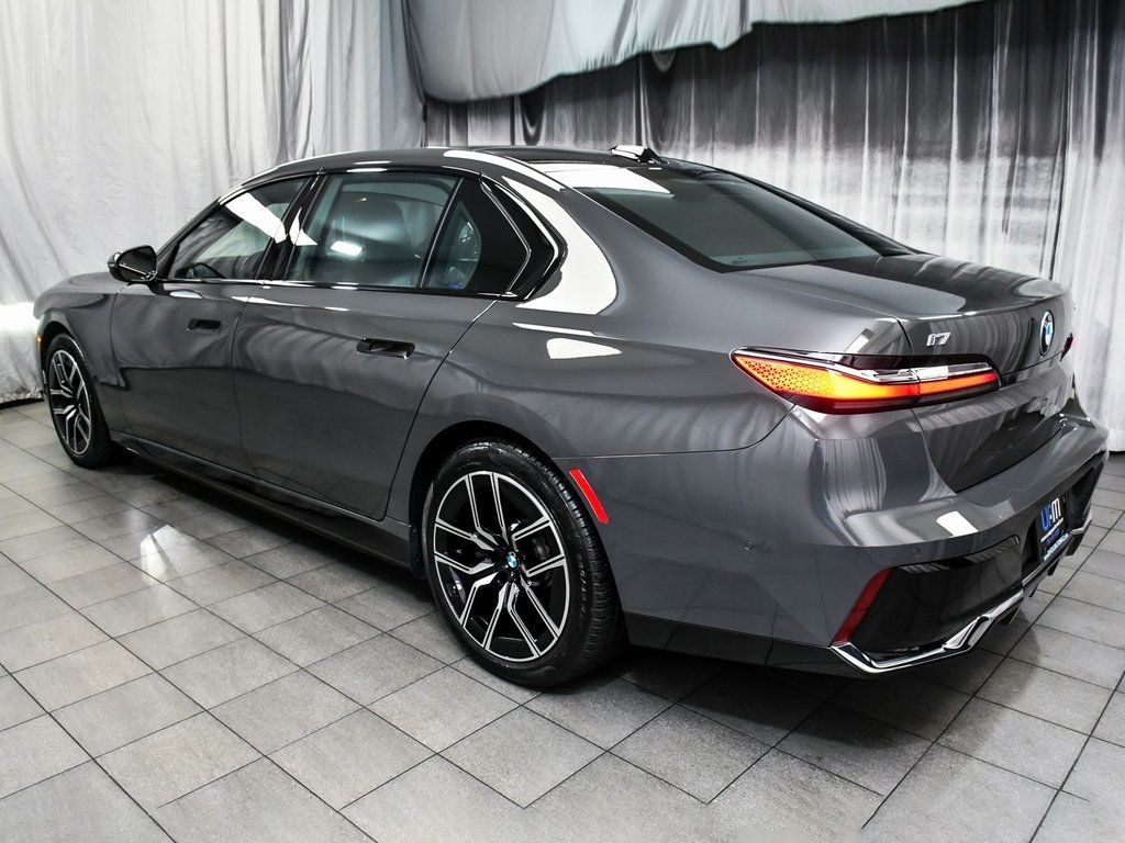 2024 Bmw i7 xDrive60 photo 4