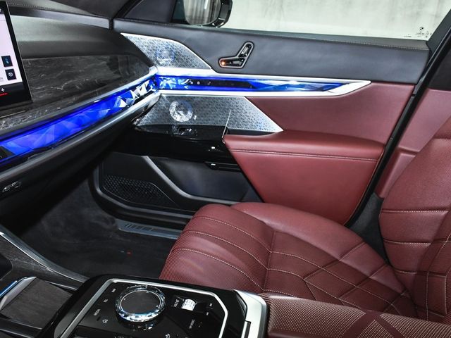 2024 BMW i7 xDrive60 - 22867319 - 75