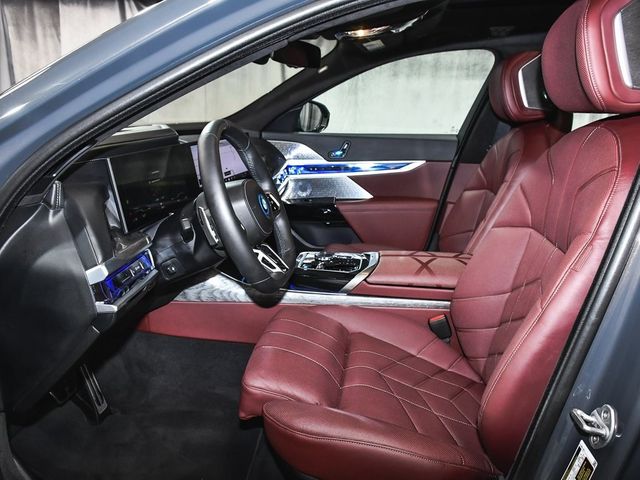 2024 BMW i7 xDrive60 - 22867319 - 76