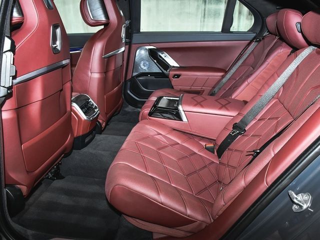 2024 BMW i7 xDrive60 - 22867319 - 81