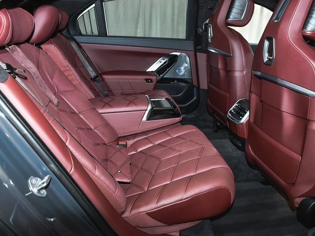 2024 BMW i7 xDrive60 - 22867319 - 85