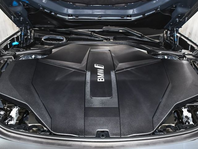 2024 BMW i7 xDrive60 - 22867319 - 98