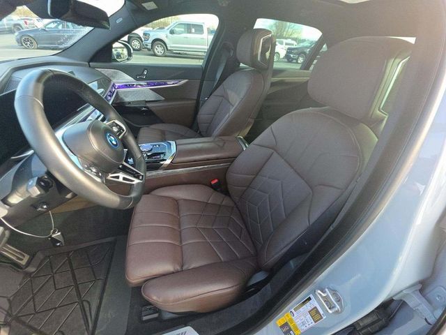 2024 BMW i7 xDrive60 - 22989720 - 2