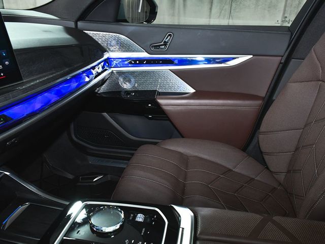 2024 BMW i7 xDrive60 - 22989720 - 54