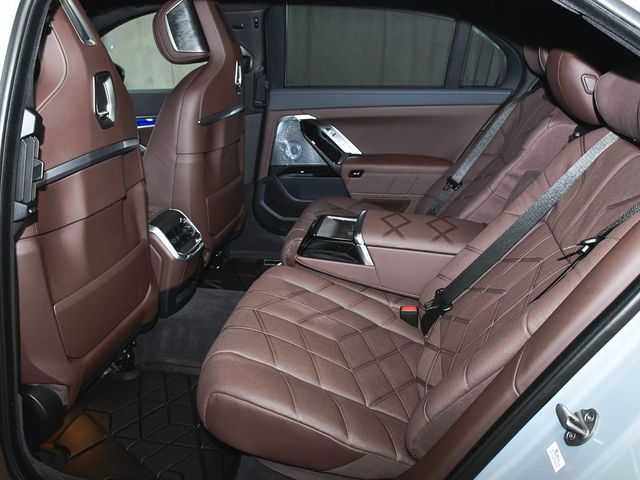 2024 BMW i7 xDrive60 - 22989720 - 58