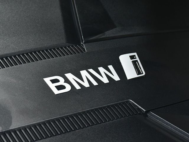 2024 BMW i7 xDrive60 - 22989720 - 73