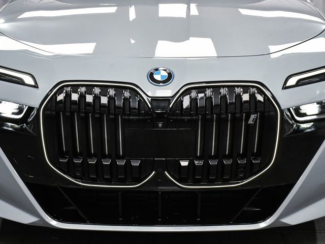 2024 BMW i7 xDrive60 - 22989720 - 77