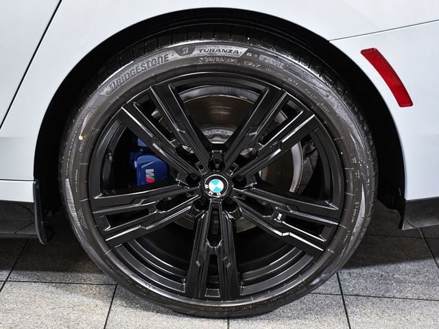 2024 BMW i7 xDrive60 - 22989720 - 7