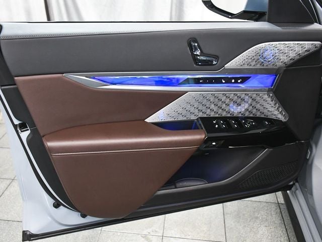 2024 BMW i7 xDrive60 - 22989720 - 8