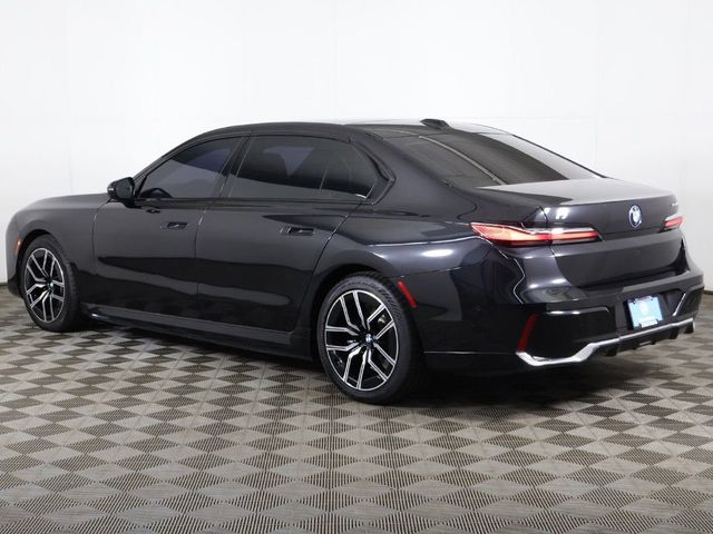 2024 BMW i7 xDrive60 - 23078185 - 12
