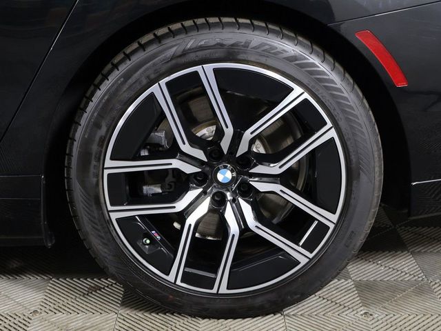 2024 BMW i7 xDrive60 - 23078185 - 26
