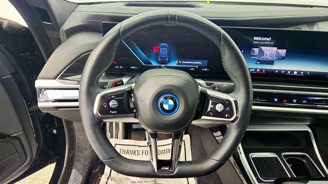 2024 BMW i7 xDrive60 with B&O Diamond SS, Theater Screen & Executive Package - 22990114 - 12