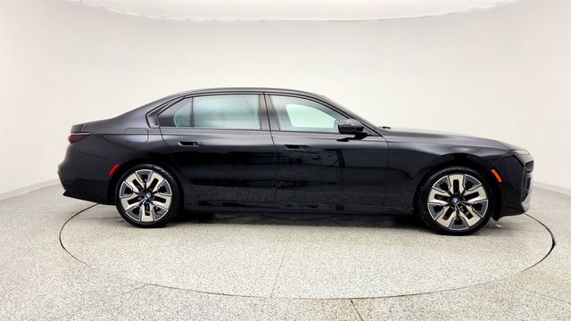 2024 BMW i7 xDrive60 with B&O Diamond SS, Theater Screen & Executive Package - 22990114 - 3