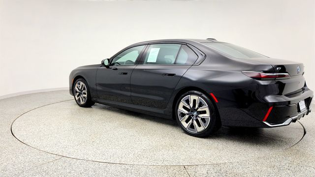 2024 BMW i7 xDrive60 with B&O Diamond SS, Theater Screen & Executive Package - 22990114 - 6