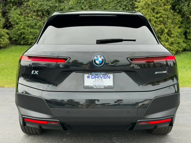 2024 BMW iX Base