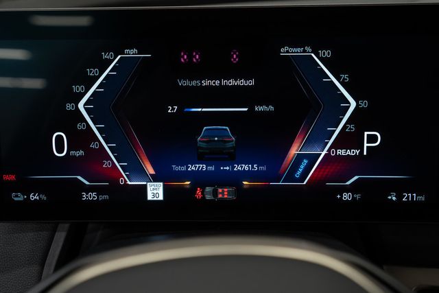 2024 BMW iX  - 23070619 - 19