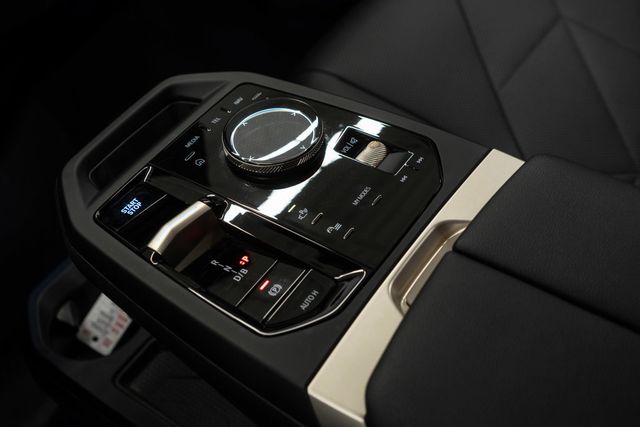 2024 BMW iX iX xDrive50  - 23070619 - 22