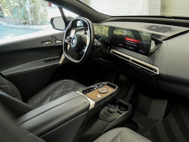 2024 BMW iX M60 AWD  - 23049965 - 11