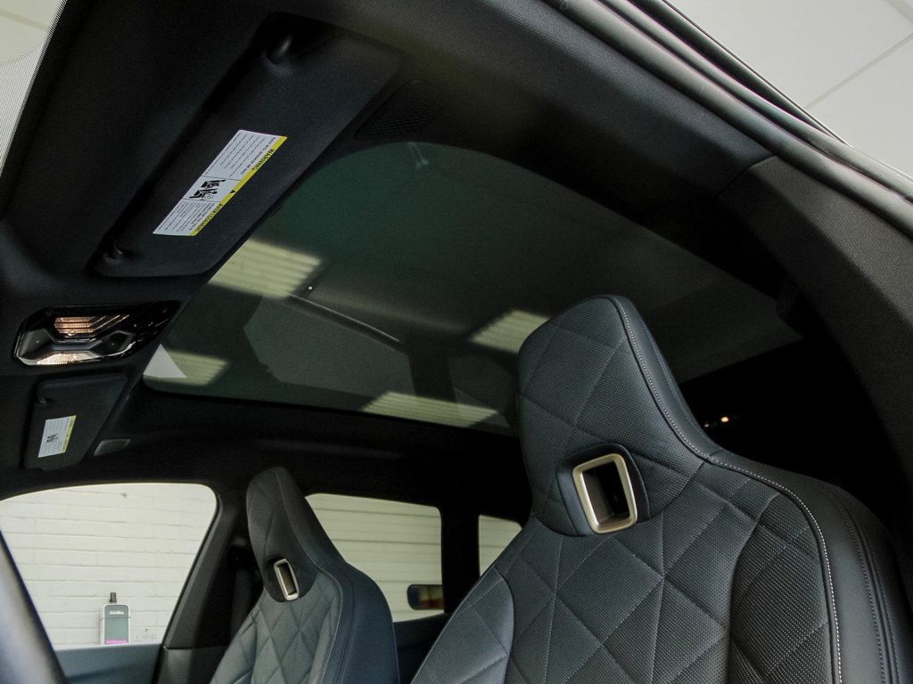BMW iX photo 23