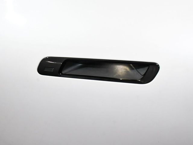 2024 BMW iX xDrive50 - 23050315 - 11