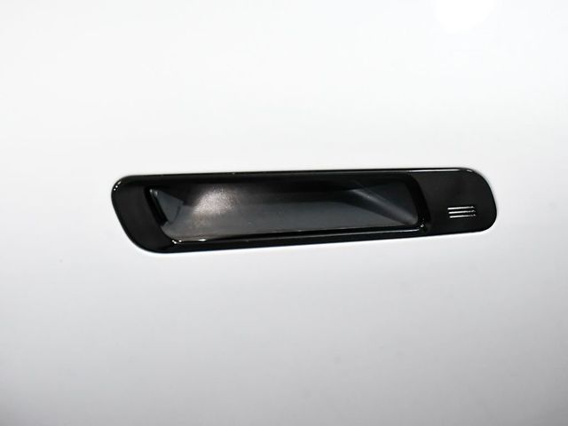 2024 BMW iX xDrive50 - 23050315 - 19
