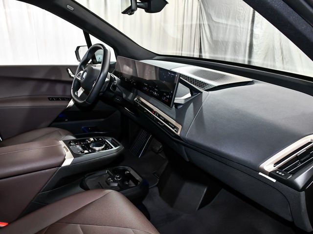 2024 BMW iX xDrive50 - 23050315 - 60