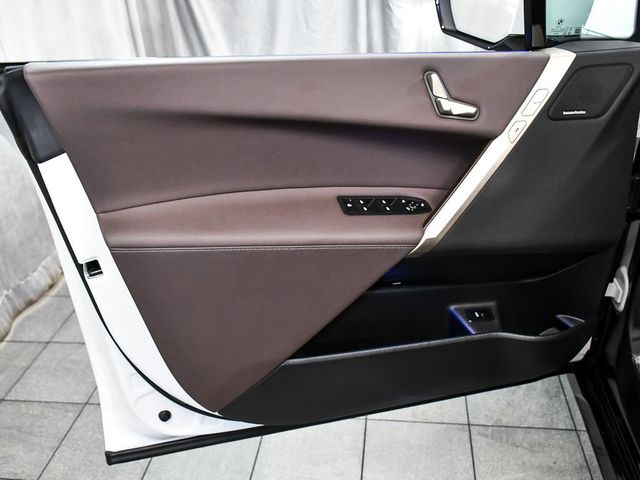 2024 BMW iX xDrive50 - 23050315 - 8