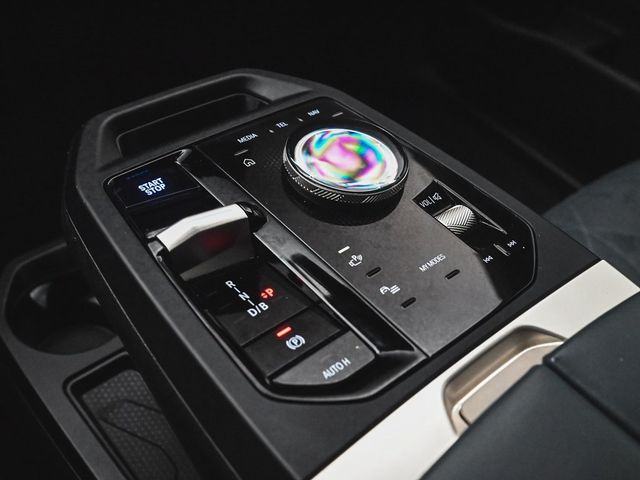 2024 BMW iX xDrive50 - 22984575 - 26