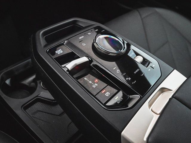 2024 BMW iX xDrive50 - 22986975 - 24