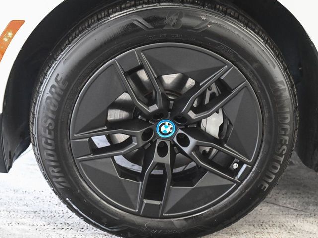 2024 BMW iX xDrive50 - 22986975 - 6