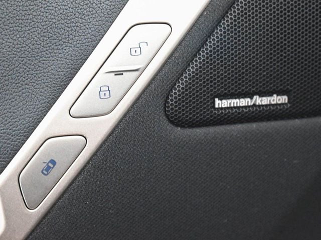 2024 BMW iX xDrive50 - 22986975 - 8