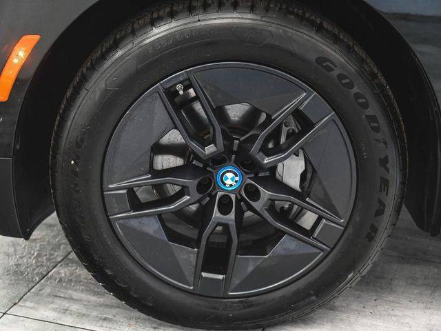 2024 BMW iX xDrive50 - 23031307 - 6