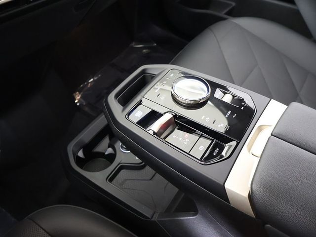 2024 BMW iX xDrive50 - 23072999 - 58