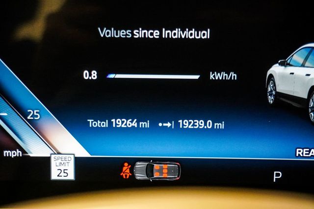 2024 BMW iX xDrive50 - 22975480 - 28