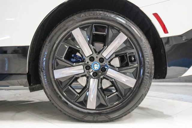 2024 BMW iX xDrive50 - 22975480 - 34