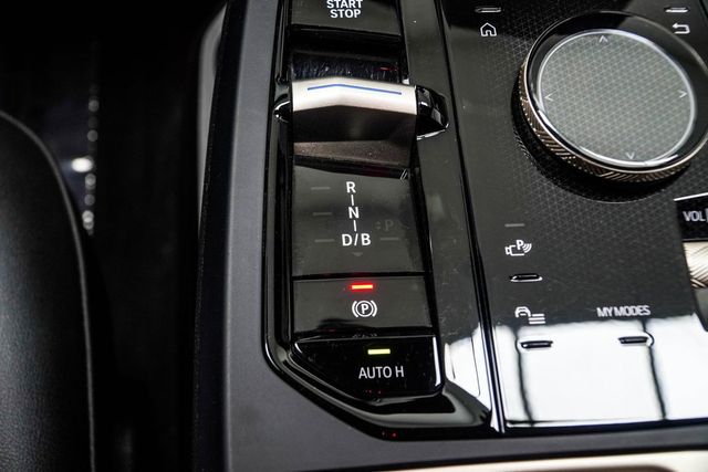 2024 BMW iX xDrive50 - 22999863 - 24