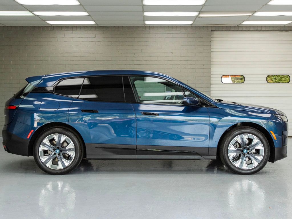 2024 Bmw iX photo 3