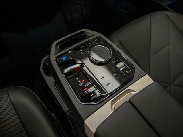2024 BMW iX xDrive50 AWD - 23040529 - 18