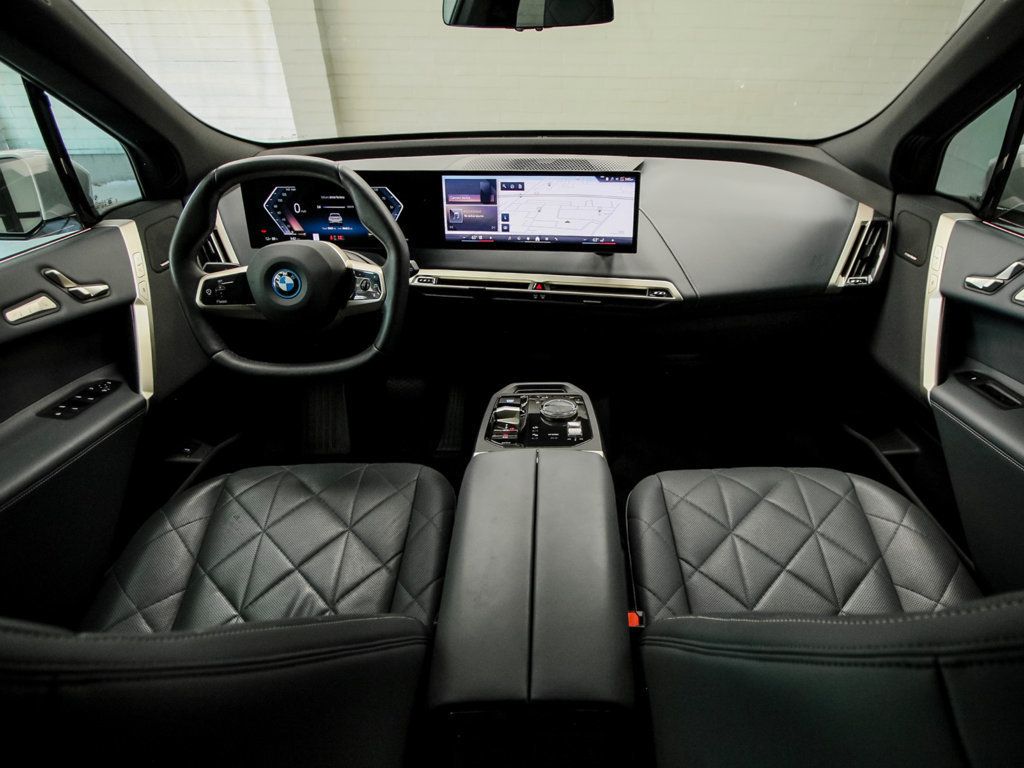 BMW iX photo 15