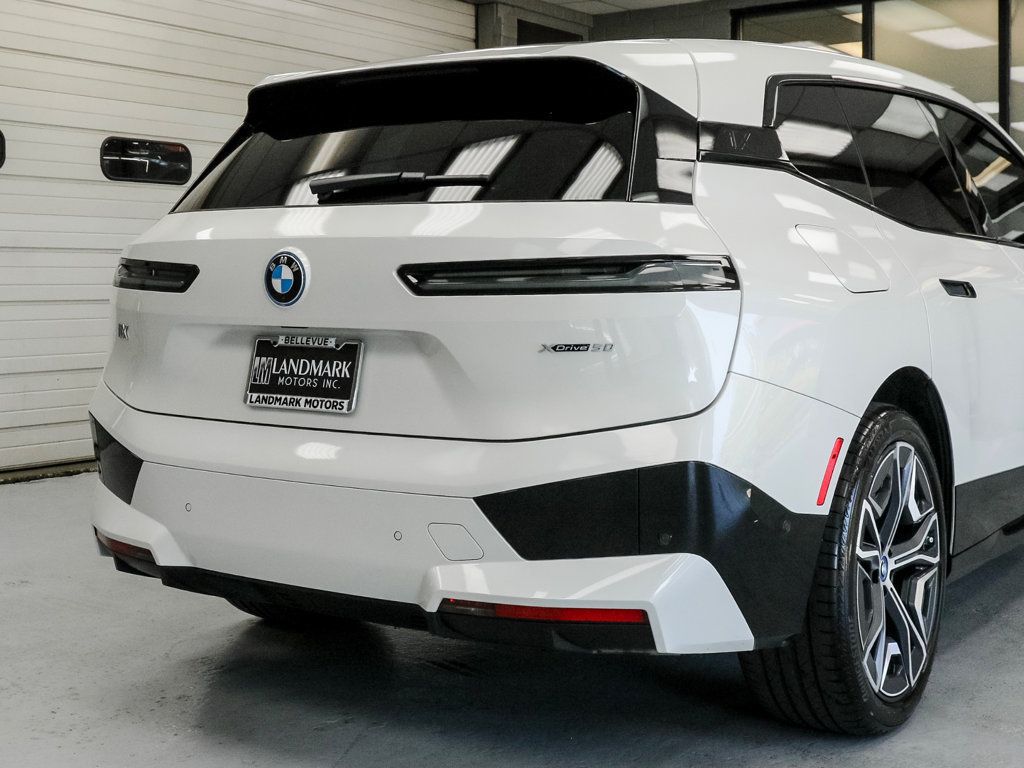 BMW iX photo 31