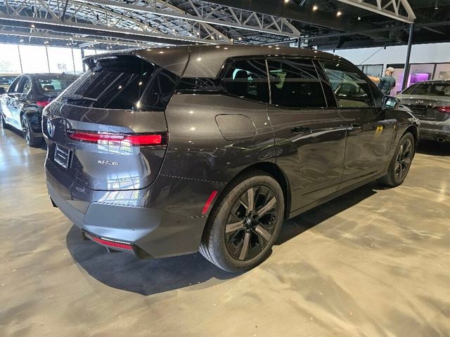2024 BMW iX