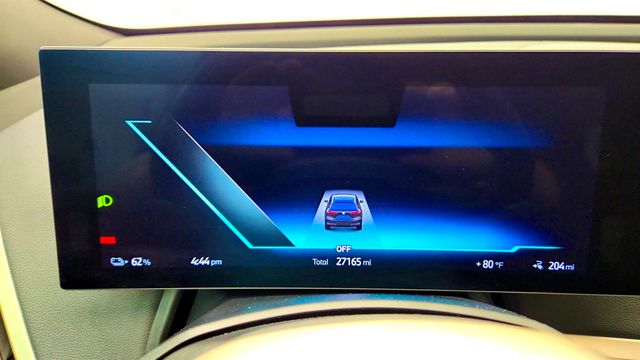2024 BMW iX xDrive50 SAV w/ Driving Assist Pro, Prem Pkg & Air Suspension - 23038397 - 13